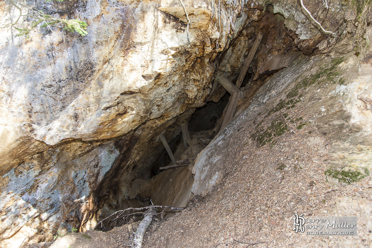 Carri&egrave;re Mine Fer Espagne Puits A&eacute;ration