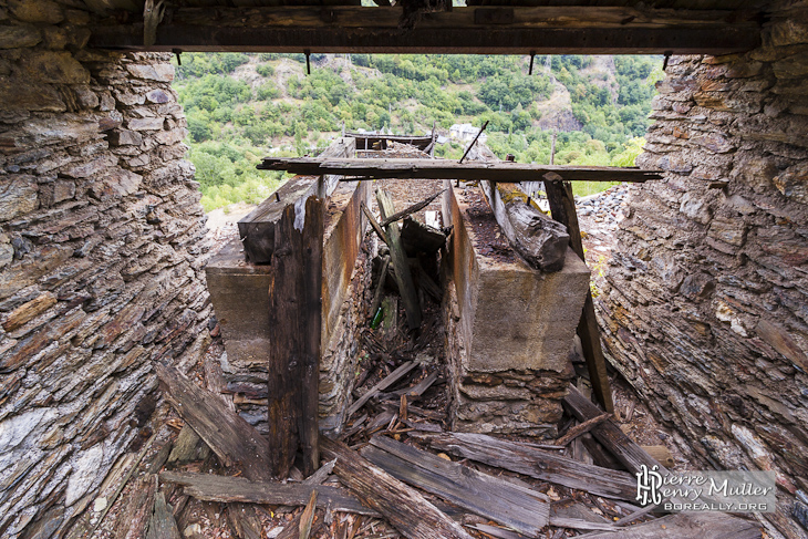 Carri&egrave;re Mine Fer Gare T&eacute;l&eacute;ph&eacute;rique Espagne
