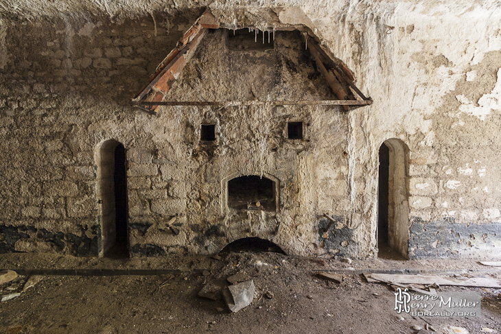 Fort Militaire Portalet Four Brique