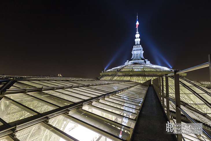 Toit Grand-Palais Verri&egrave;re Nuit