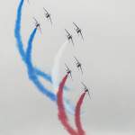 Patrouille de France avec fumigènes bleu blanc rouge