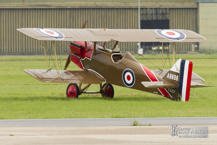 RAF SE5 au démarrage moteur au Bourget