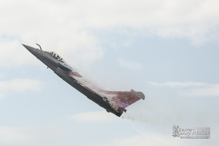 Rafale en montée rapide au Bourget