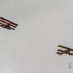 Vol en formation des avions Fokker Triplan et RAF SE5