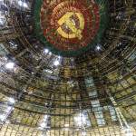 Emblèmes communistes au centre de congrès de Buzludzha