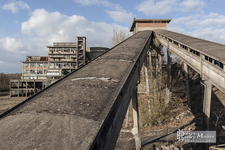 Ponts transbordeurs et lavoir à charbon à Carmaux