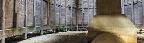 ...Canalisation en b&eacute;ton d&rsquo;arriv&eacute;e d&rsquo;eau depuis la centrale &eacute;lectrique IM Charleroi....