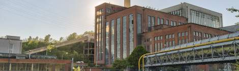 ...Le soleil se couche sur la centrale IM de Charleroi....