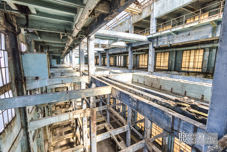 Structure du hall des machines de la centrale EDF Saint-Denis en TTHDR