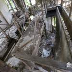 Cintre à décors du théâtre abandonné du château de Mesen
