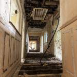 Couloir sans plancher à un étage du château Noisy Miranda