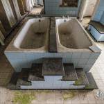 Double baignoire symétrique pour les enfants en bas âge au Home de Noisy