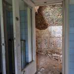 Ravage du champignon des pierre la mérule au château Noisy Miranda