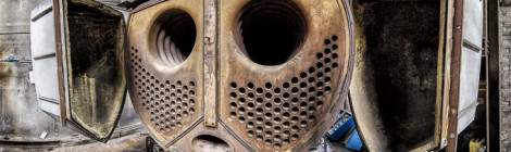 ...Ancienne chaudière ressemblant à un bonhomme dans l’usine Badin Sartel de Barentin...