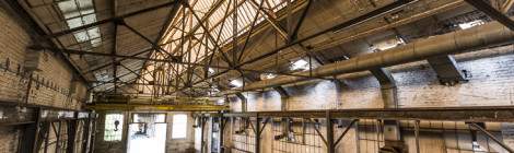 ...Hangar atelier aux forges de Clabecq...