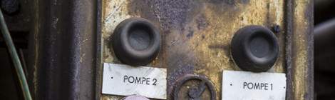 ...Panneau d&rsquo;interrupteur de pompes....