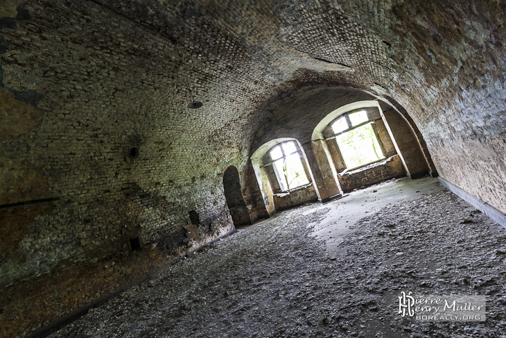 Pièce de la caserne du fort de la Chartreuse