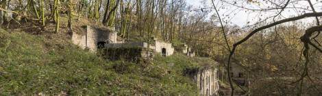 ...Butte au dessus du casernement du Fort de Domont...