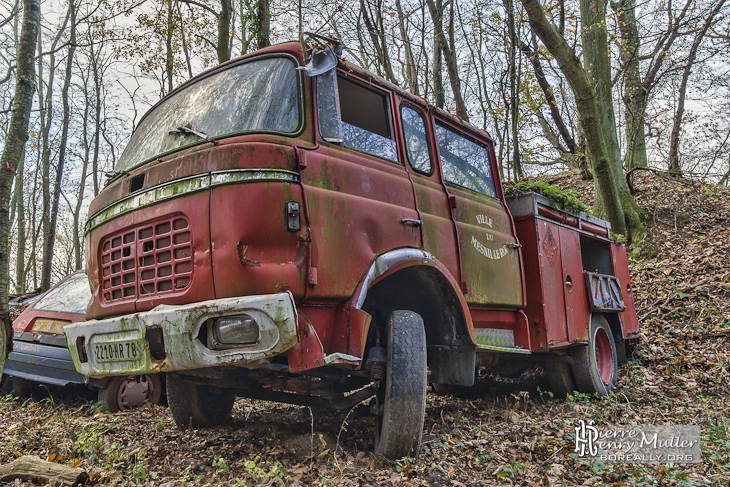 Camion de pompier FPT Berliet au Fort de Domont en HDR