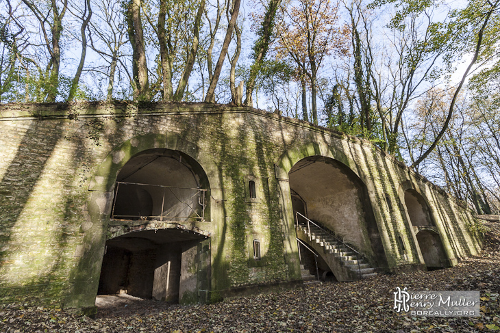 Ensemble arrière de la batterie de la tourelle Mougin en TTHDR