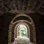 Entrée d'un abri sous traverse au Fort du Haut Buc