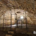 Intérieur de casemate transformé en poulailler au Fort du Haut Buc