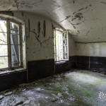 Intérieur de la caserne du Fort du Haut Buc