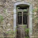 Vieille porte au Fort du Haut Buc