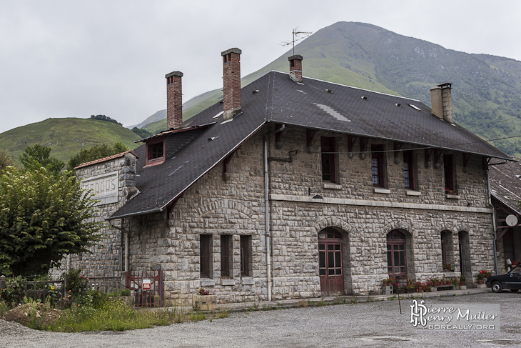 Ancienne gare de Bedous sur la ligne Pau-Canfranc