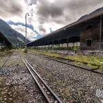 Quais voyageurs abandonnés et ligne à double largeur de voie pour les trains en HDR