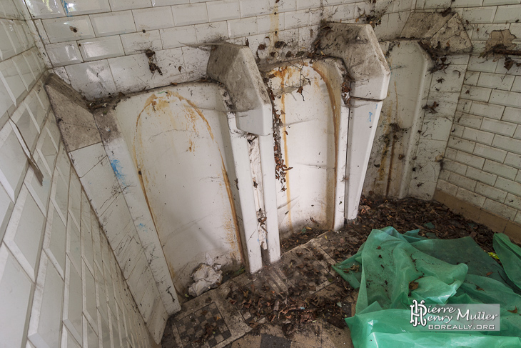 Pissotière abandonné