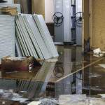 Salle d'archive de l'imprimerie inondée au sous-sol