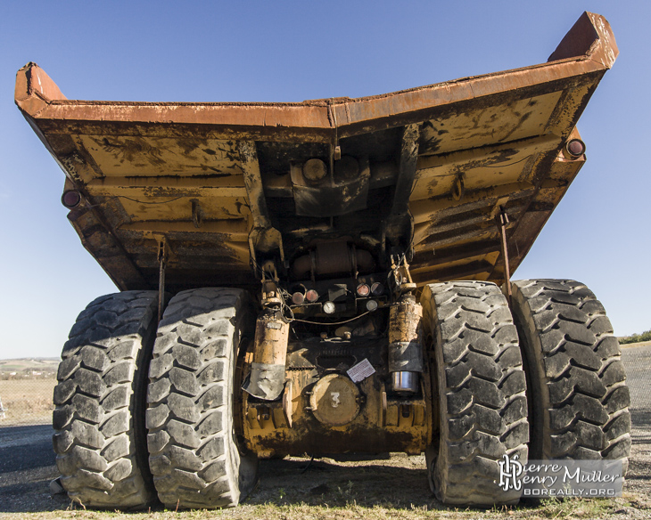 Arrière d'un dumper de mine