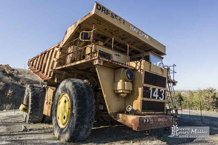 Camion à benne basculante dumper de mine