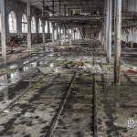 Hangar de stockage des berlines sur rails de la papeterie Darblay