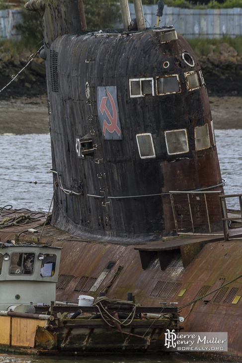 Kiosque du sous-marin russe U-475 Black Widow