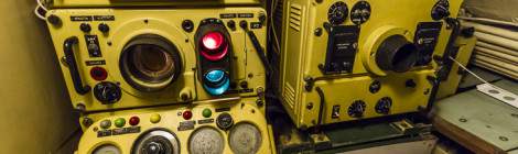 ...Poste sonar du sous-marin russe classe Foxtrot....