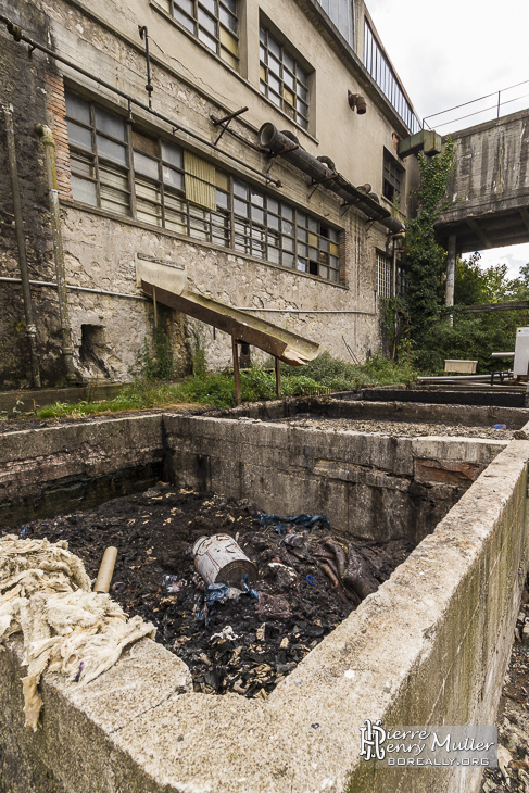 Anciens bacs de décantation de la tannerie