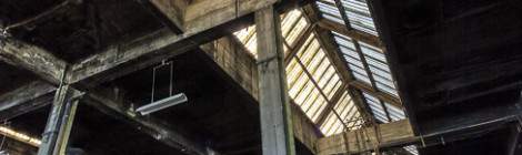 ...Structure du dépôt de trains SNCB de Charleroi en photo HDR....