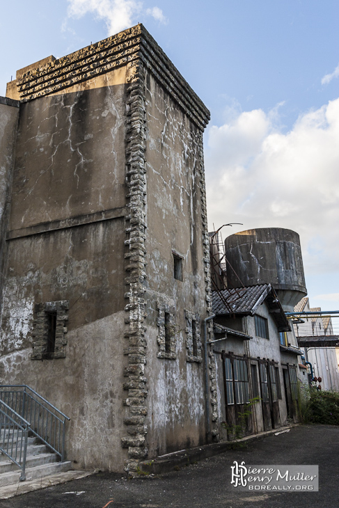 Usine abandonnée Béatex Pierre Laulhère à Oloron