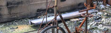 ...V&eacute;lo de gymnastique d&rsquo;int&eacute;rieur faisant travailler bras et jambes &agrave; l&rsquo;abandon....