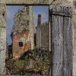 Fenêtre sur les ruines du village