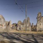 Maisons en ruine du village martyr