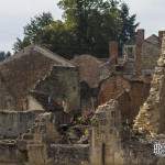 Murs des ruines du village martyr d'Oradour