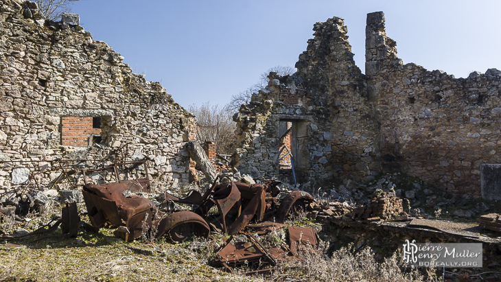 Ruines de maison à Oradour