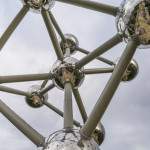 Au pied de l'Atomium à Bruxelles