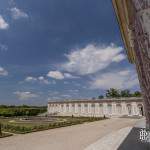Galerie des colonnes les jardins et le bassin du Grand Trianon au Château de Versailles