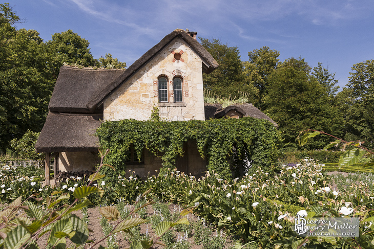 Maison du garde du Hammeau de la Reine au Parc du Château de Versailles