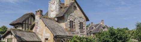 ...Le moulin est une chaumi&egrave;re purement d&eacute;corative et aucun m&eacute;canisme n&rsquo;a jamais &eacute;t&eacute; mis en place pour moudre du grain....