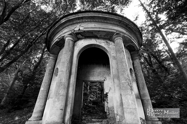 Temple au Dieu Pan au Désert de Retz à Chambourcy